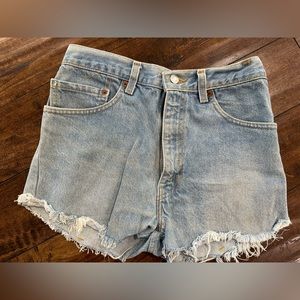 Vintage Levi’s cut off shorts. Size 25.